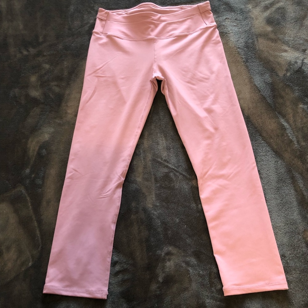 Fabletics crop leggings